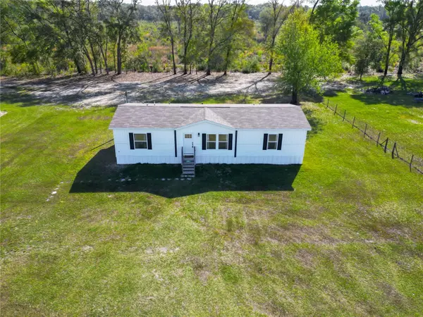 5570 NE 76th Terrace, HIGH SPRINGS, FL 32643