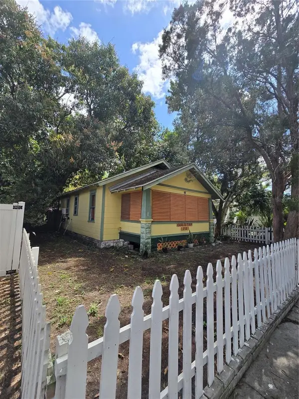 259 14th Street N, ST PETERSBURG, FL 33705