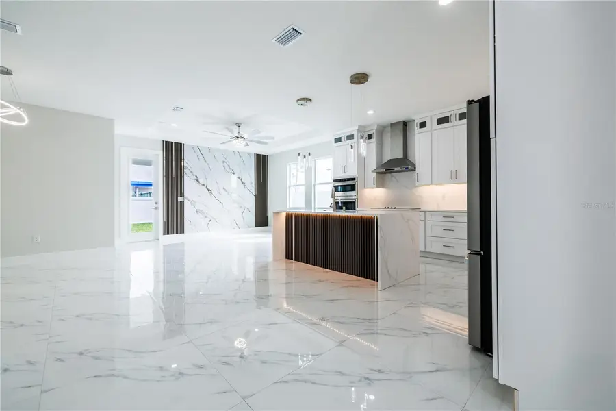 3803 W Palmetto Street, Tampa, FL 33607 - #3