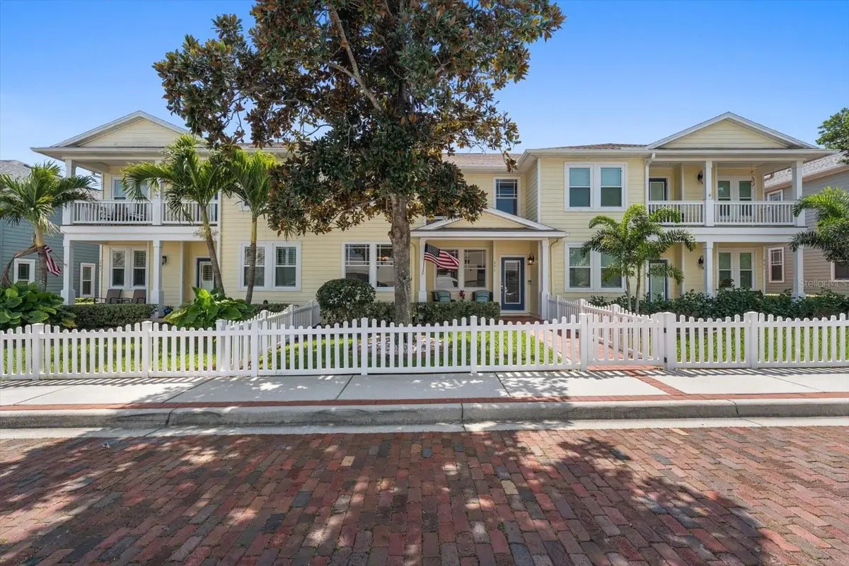 251 1st Avenue Sw, Largo, FL 33770 - #1