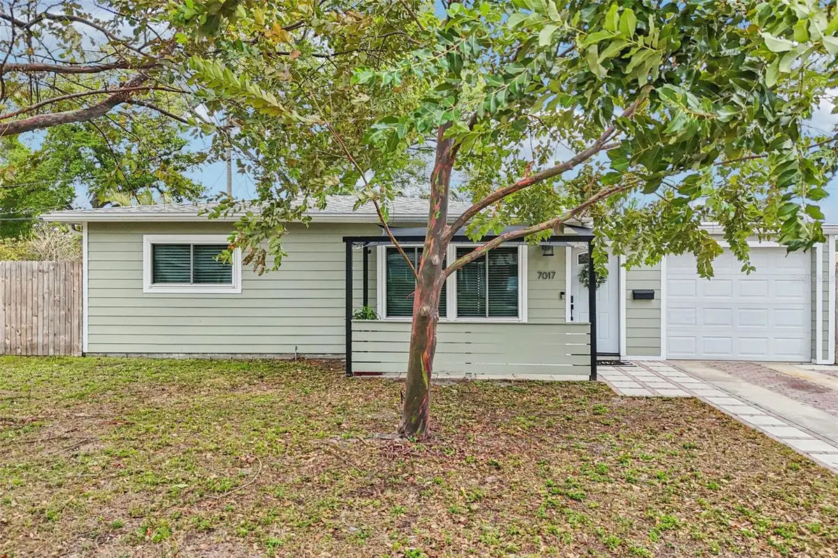 7017 Meadowlawn Drive N, Saint Petersburg, FL 33712 - #1
