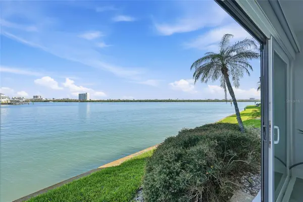 868 Bayway Boulevard #101, CLEARWATER BEACH, FL 33767