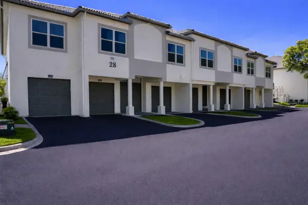 636 Arbor Lake Lane, TAMPA, FL 33602