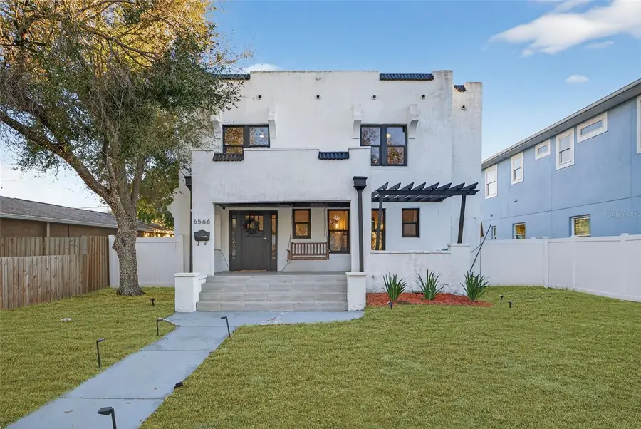 6566 1st Avenue S, Saint Petersburg, FL 33707 - #3