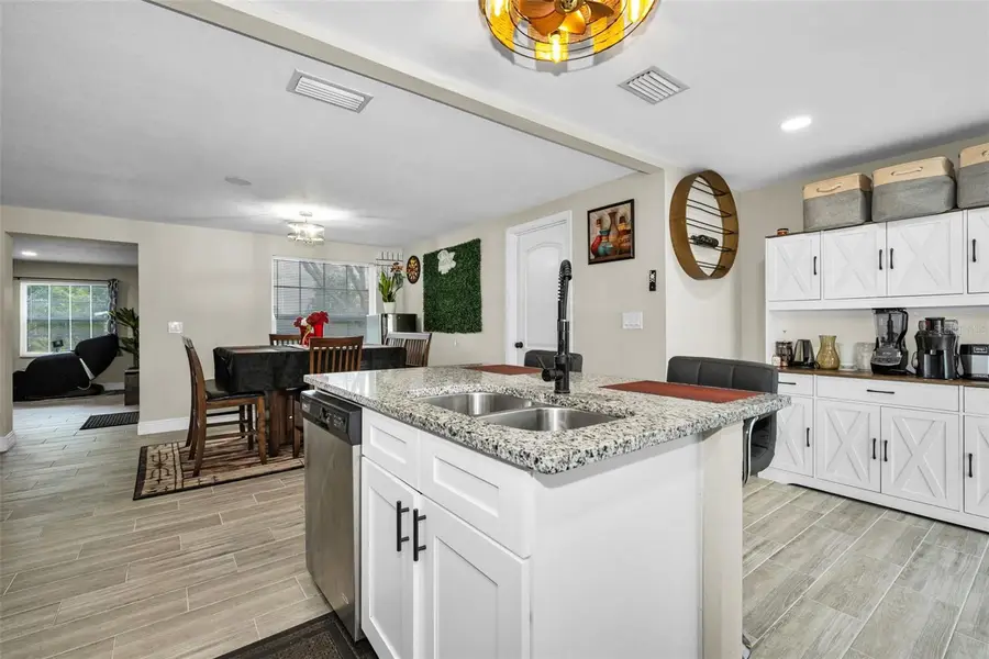 801 Walnut Drive, Seffner, FL 33584 - #3