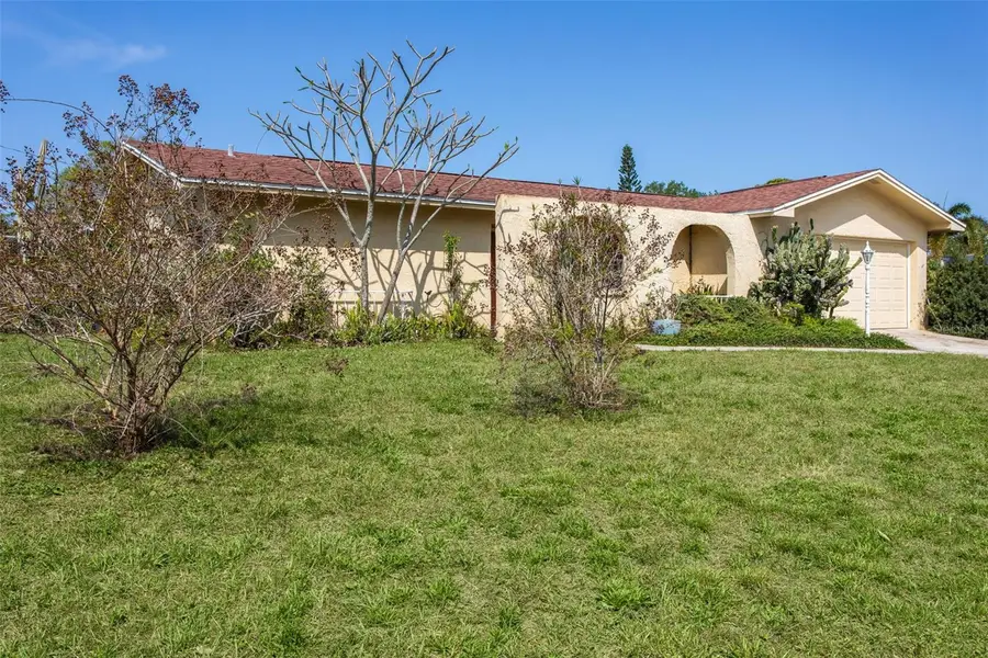 1354 Buckingham Dr, Clearwater, FL 33756 - #2