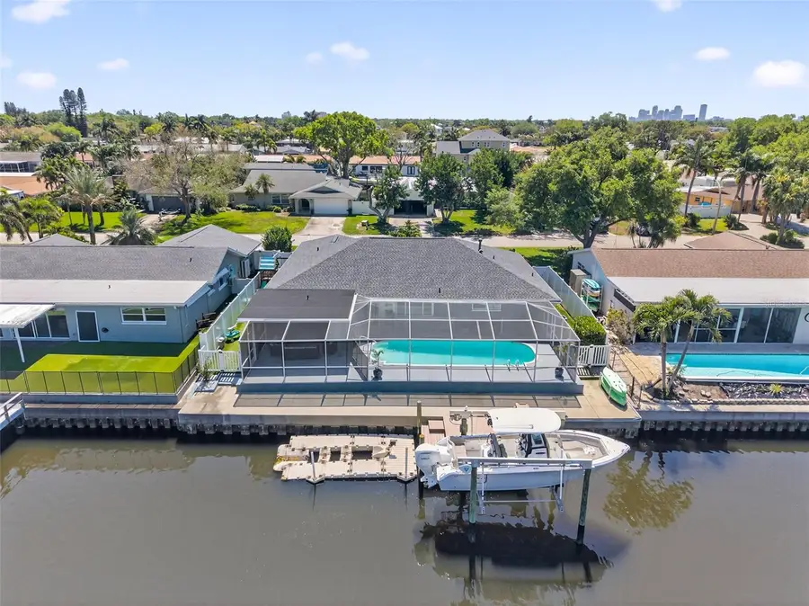 1435 48th Avenue Ne, Saint Petersburg, FL 33703 - #2