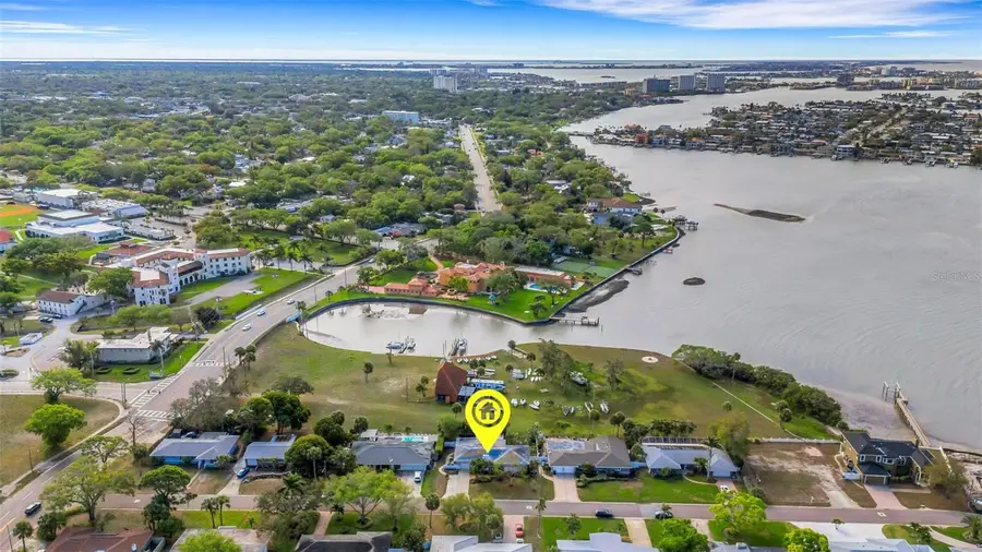 7912 Garden Drive N, Saint Petersburg, FL 33710 - #2