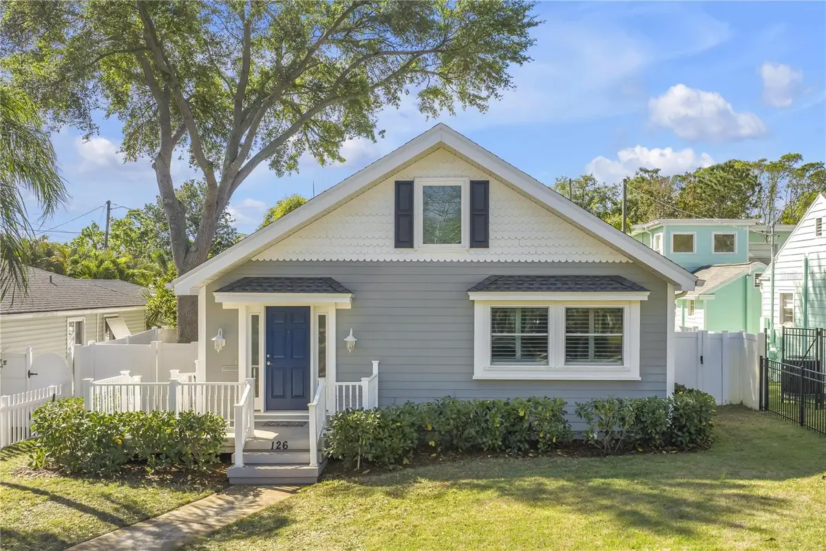 126 30th Avenue N, Saint Petersburg, FL 33704 - #1