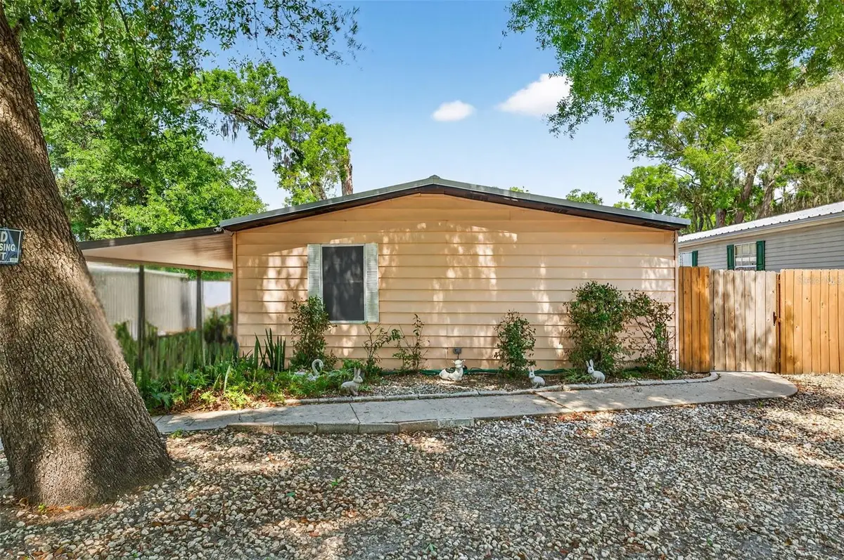 10510 Bay Hills Circle, Thonotosassa, FL 33592 - #1