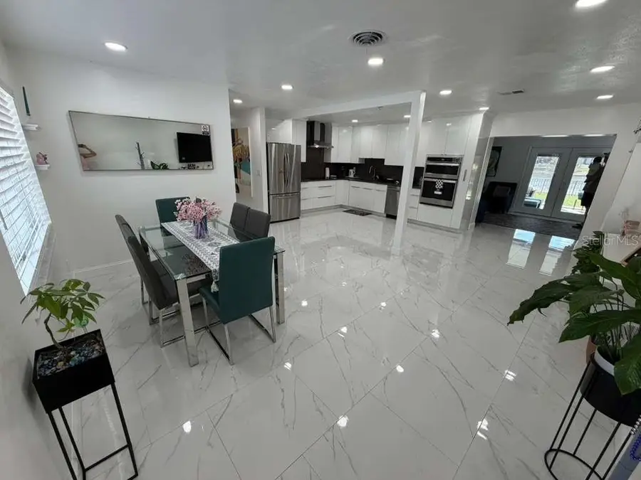 13216 Forest Hills Drive, Tampa, FL 33612 - #3