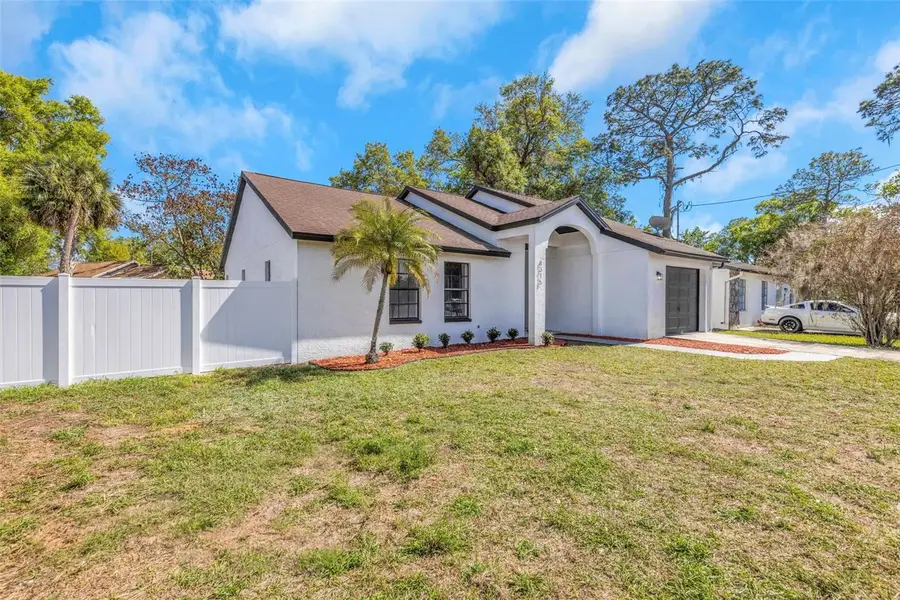 8315 N Temple Place, Tampa, FL 33617 - #2