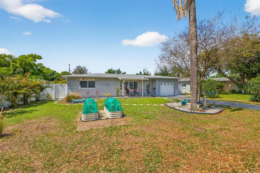 2530 51st Street N, Saint Petersburg, FL 33710 - #2