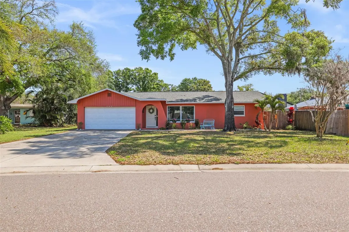 985 Gulf View Boulevard, Dunedin, FL 34698 - #1