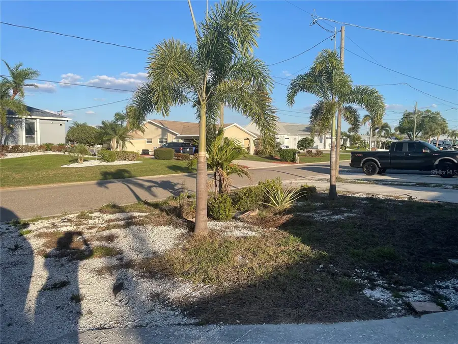 744 Gran Kaymen Way, Apollo Beach, FL 33572 - #2