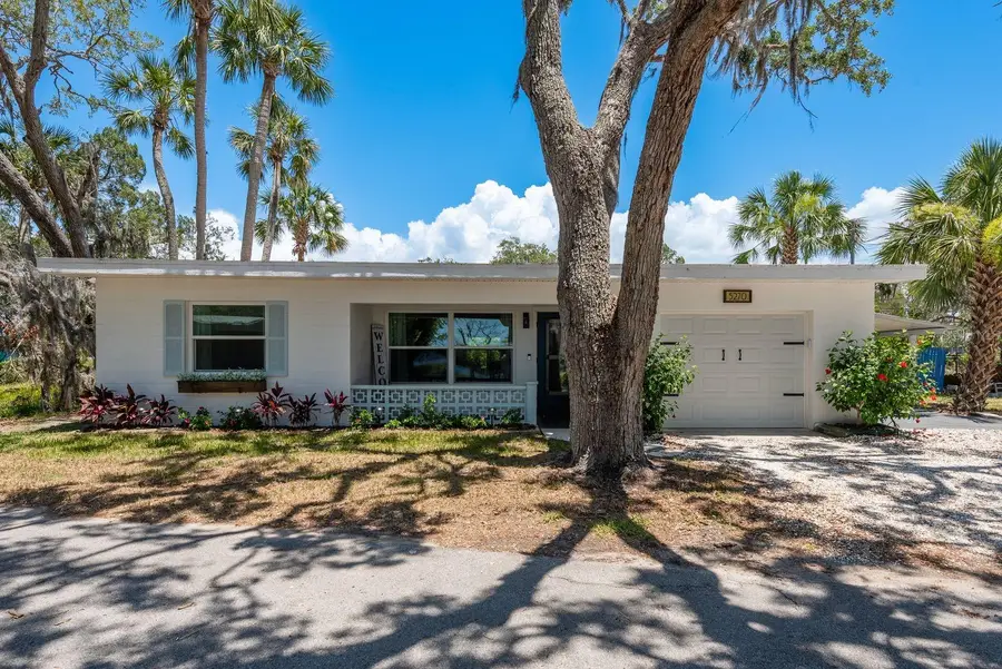 5270 Miller Bayou Drive, Port Richey, FL 34668 - #2