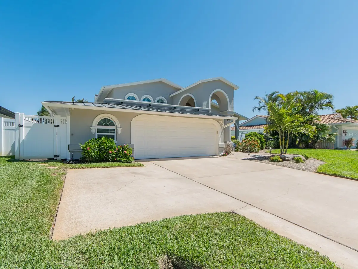 707 Snug Island, Clearwater Beach, FL 33767 - #1