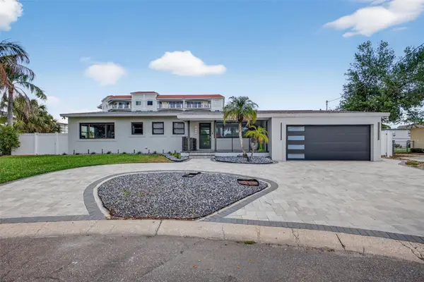 1866 Venetian Point Drive, CLEARWATER, FL 33755