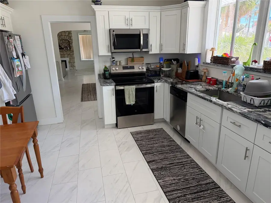 850 Mandalay Avenue, Clearwater Beach, FL 33767 - #3