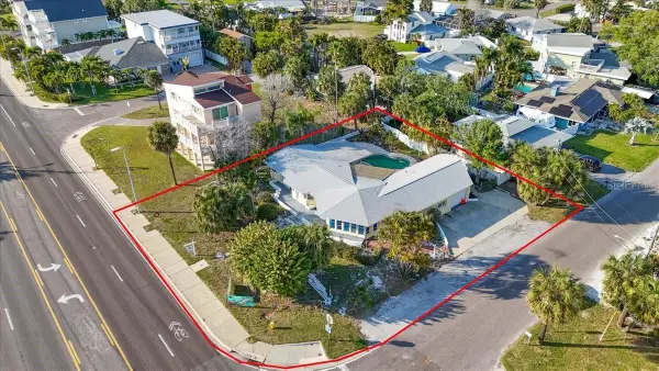 16007 Gulf Boulevard, REDINGTON BEACH, FL 33708