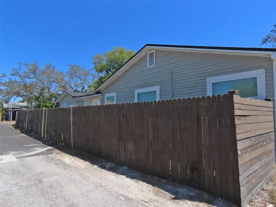 4841 Emerson Avenue S, Saint Petersburg, FL 33711 - #2