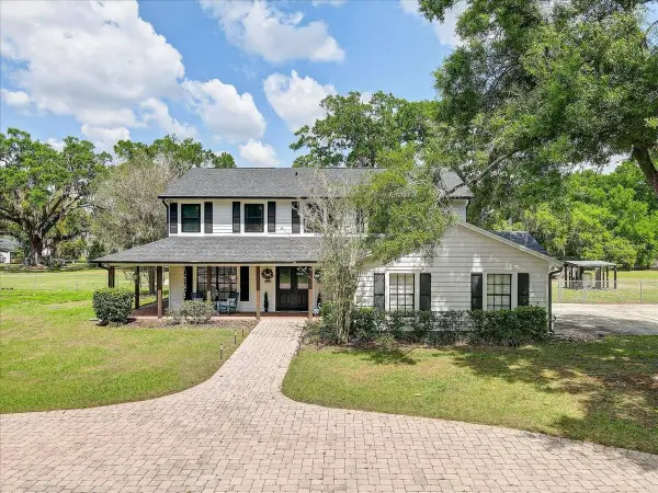 4710 Stearns Road, VALRICO, FL 33596