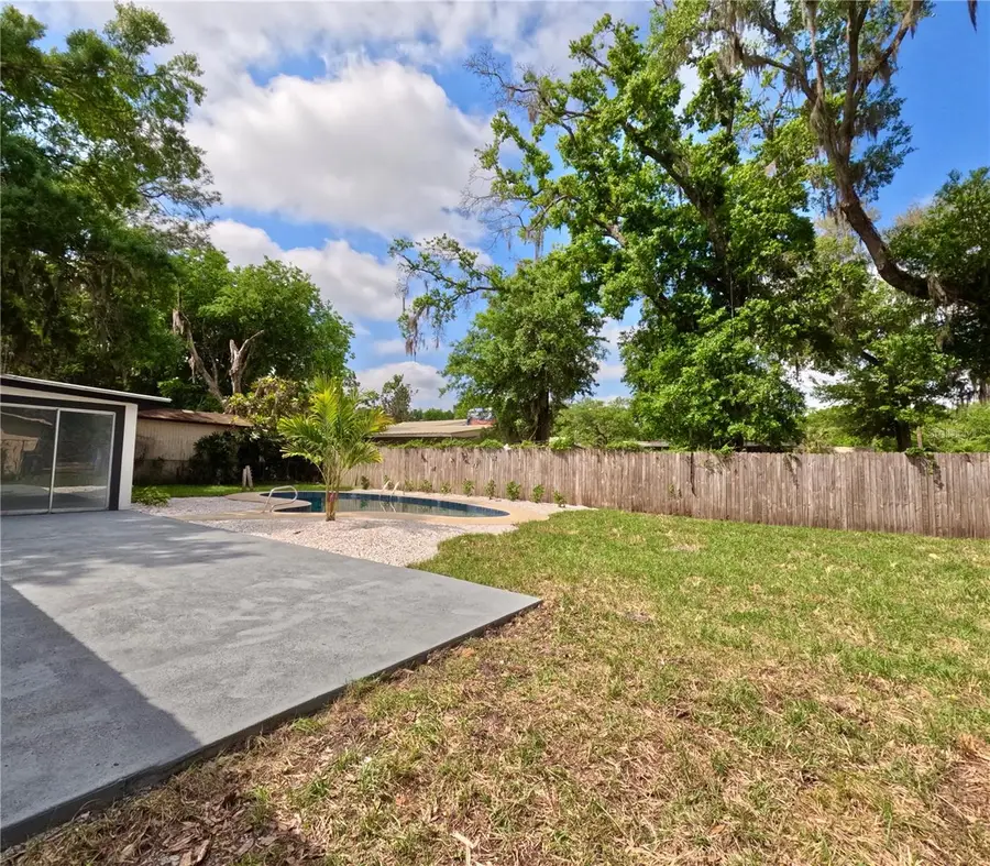 1103 N Pennsylvania Avenue, Plant City, FL 33563 - #3