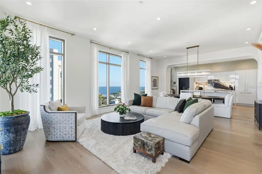 126 4th Avenue Ne #1401, Saint Petersburg, FL 33701 - #2