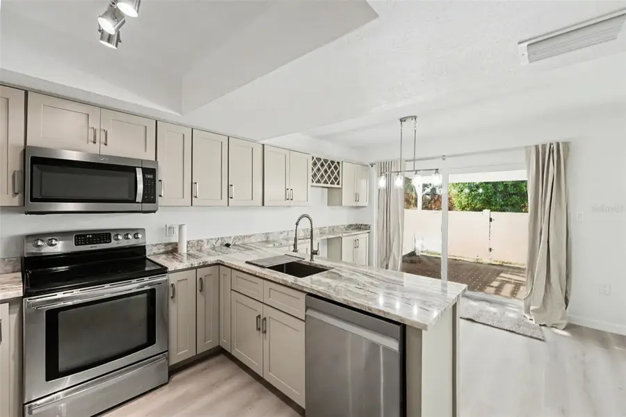 1640 Cape Hope Avenue Ne #4, Saint Petersburg, FL 33702 - #2