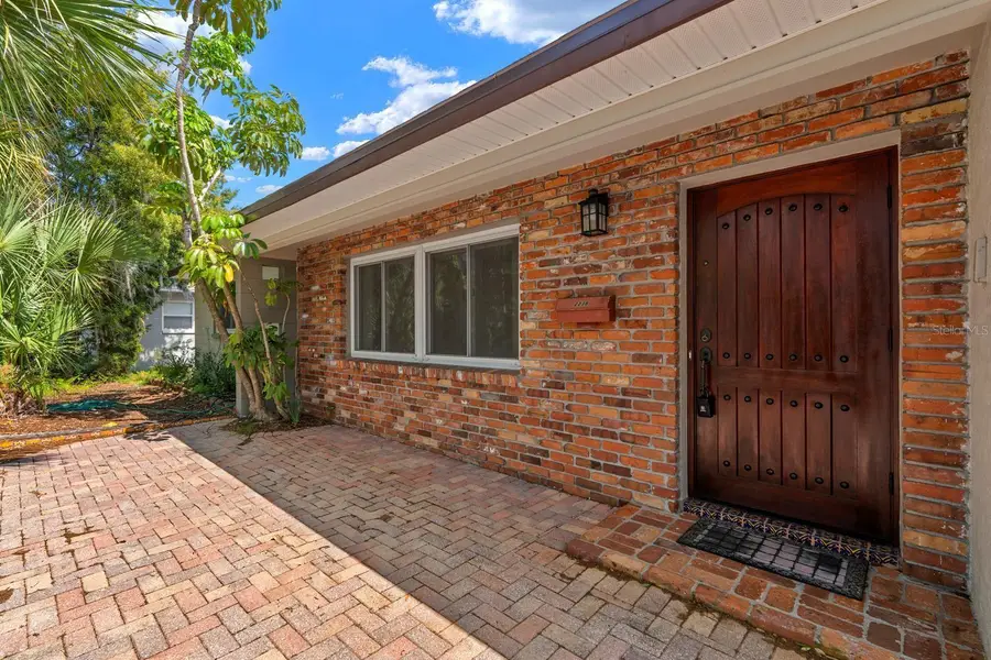 2238 Calexico Way S, Saint Petersburg, FL 33712 - #3