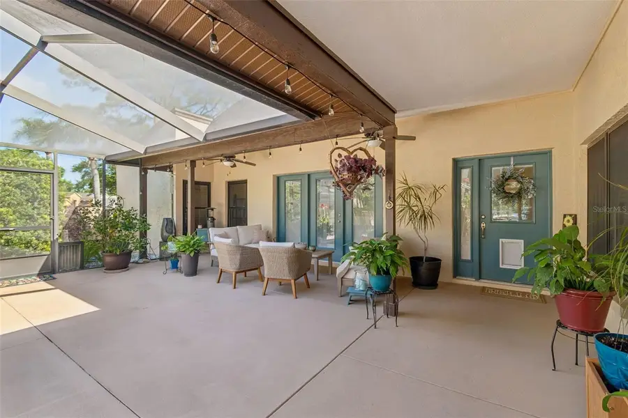 5024 Umber Way N, Tampa, FL 33624 - #2