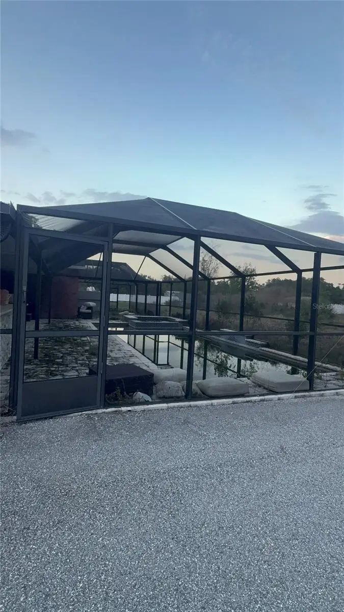 2525 N Valrico Road, Seffner, FL 33584 - #2