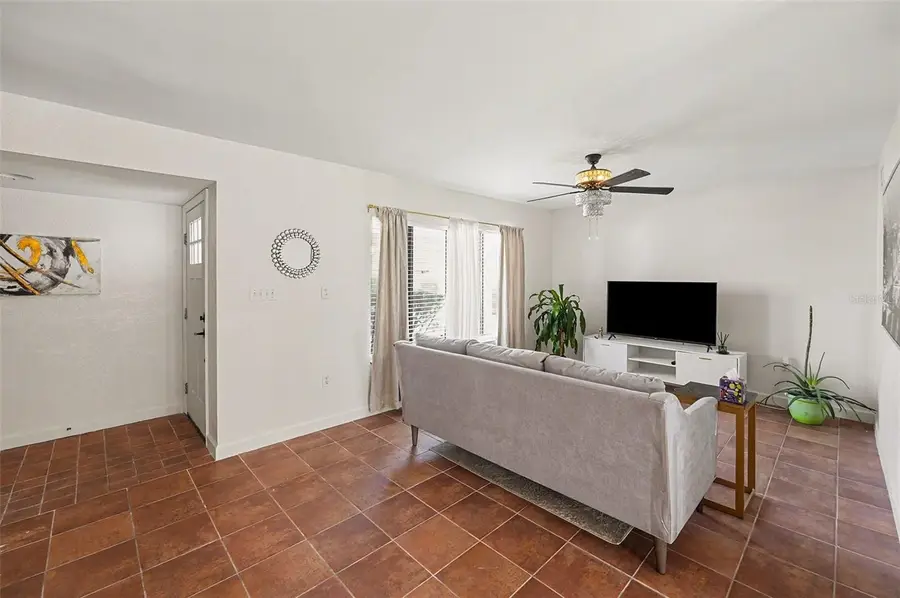 6490 Cape Hatteras Way Ne #4, Saint Petersburg, FL 33702 - #3