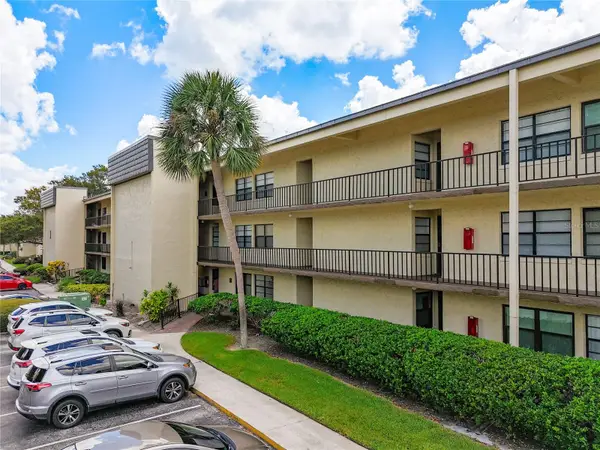 14130 Rosemary Lane #3215, LARGO, FL 33774