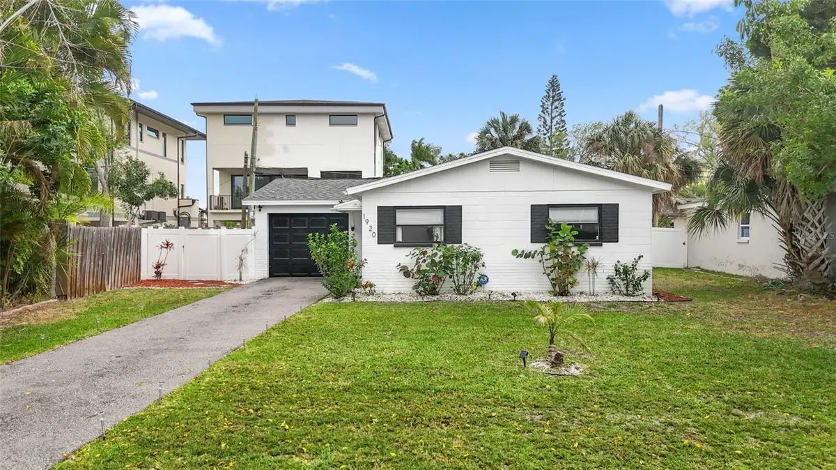 1920 New Hampshire Avenue Ne, Saint Petersburg, FL 33703 - #1