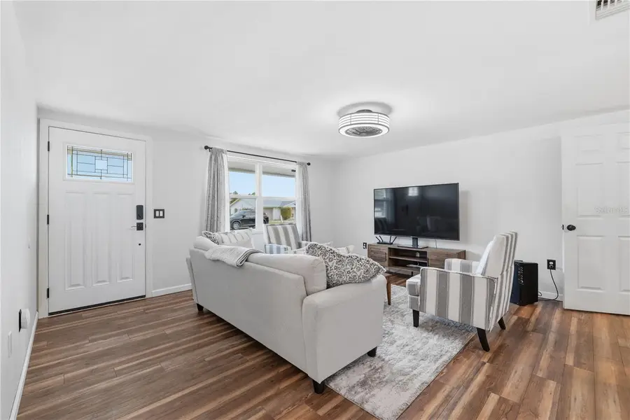 39502 9th Avenue, Zephyrhills, FL 33542 - #2