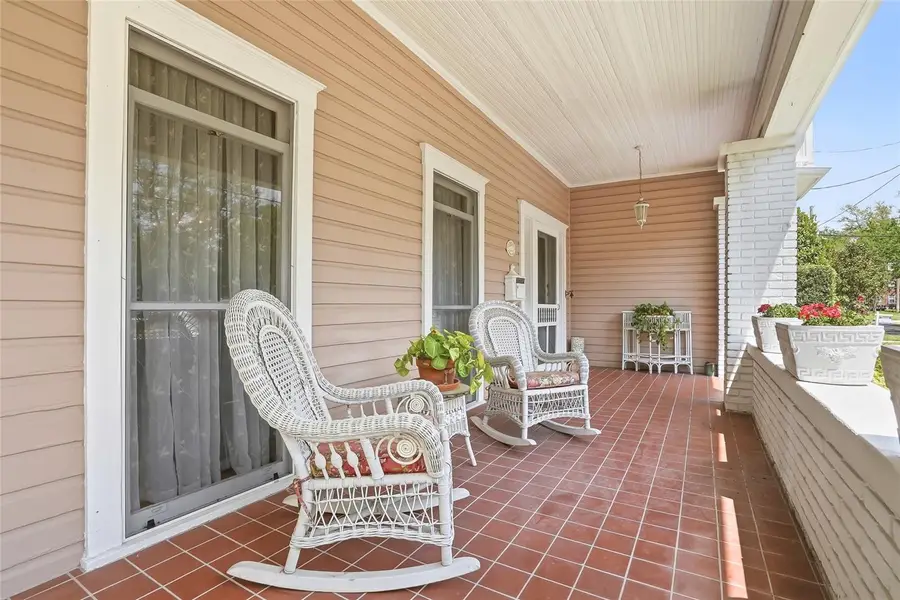 2119 W Hills Avenue, Tampa, FL 33606 - #3