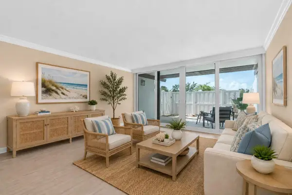 450 Treasure Island Causeway #102, TREASURE ISLAND, FL 33706