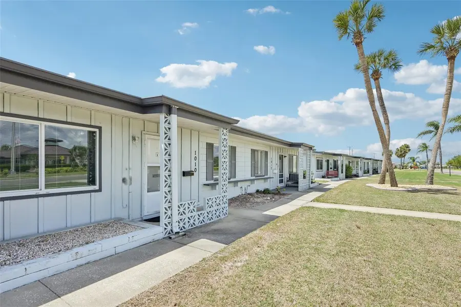 1010 N Pebble Beach Boulevard, Sun City Center, FL 33573 - #3