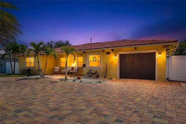 3890 Benson Avenue N, ST PETERSBURG, FL 33713