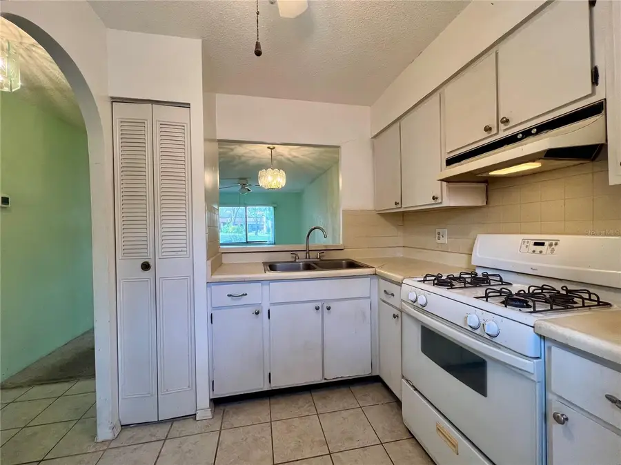 1410 Arrowhead Circle W, Clearwater, FL 33759 - #3