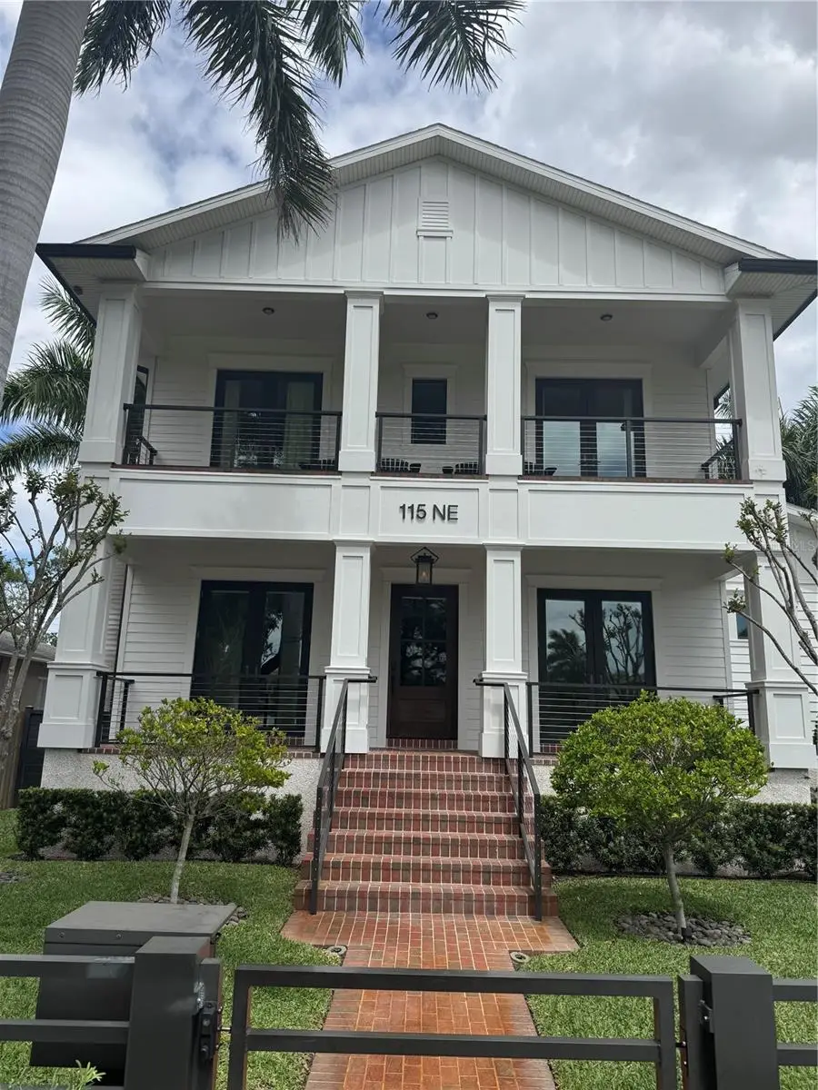 115 27th Avenue Ne, Saint Petersburg, FL 33704 - #1