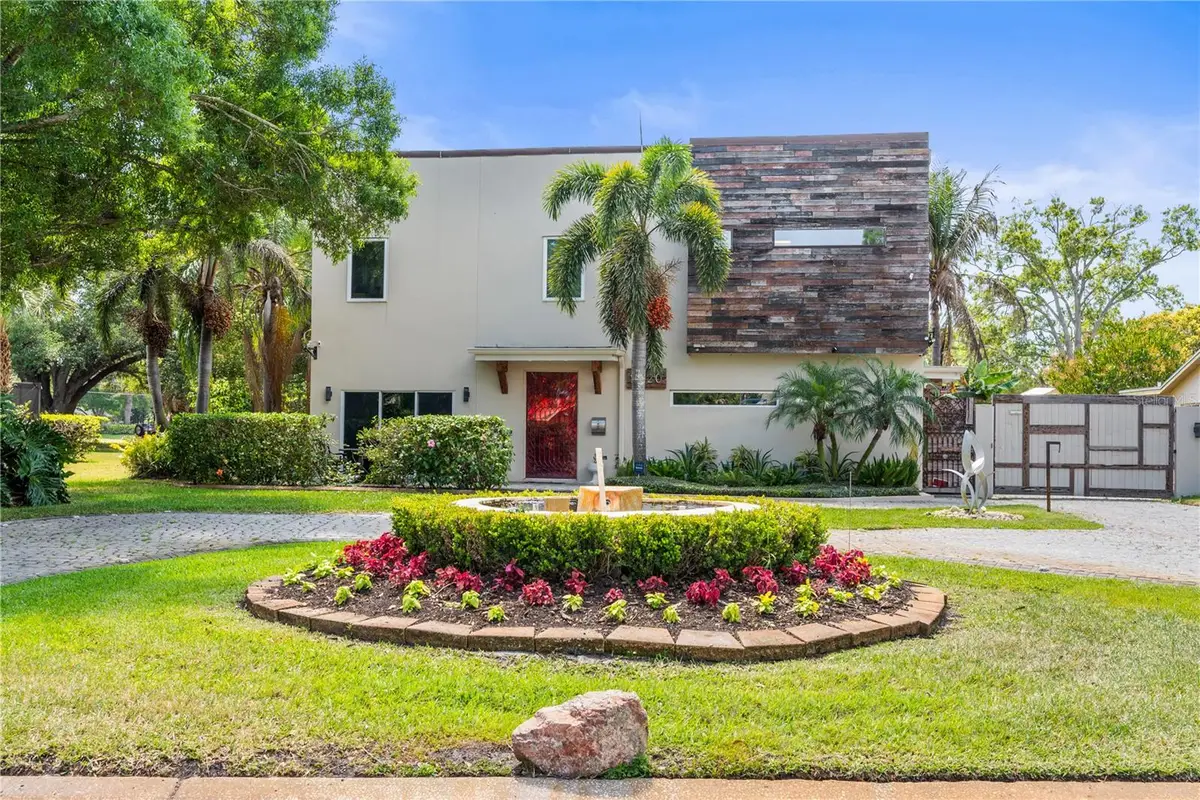 2520 Gomaz Way S, Saint Petersburg, FL 33712 - #1