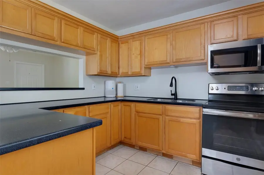 4748 49th Avenue N, Saint Petersburg, FL 33714 - #2