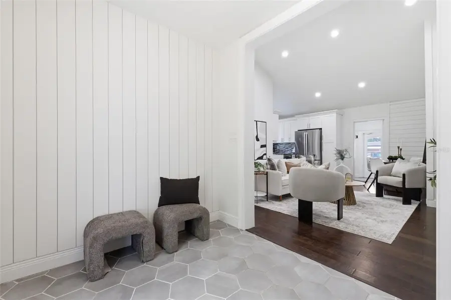 3136 10th Avenue N, Saint Petersburg, FL 33713 - #2