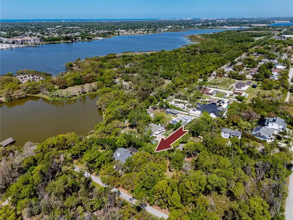 9753 78th Avenue N, SEMINOLE, FL 33777