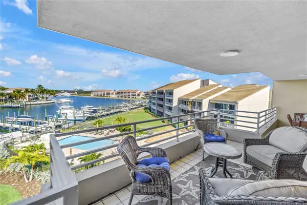 2795 Kipps Colony Drive S #305, ST PETERSBURG, FL 33707