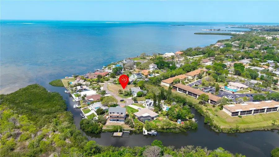 1121 S Florida Avenue, Tarpon Springs, FL 34689 - #3