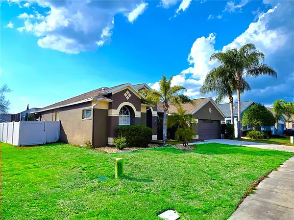 7927 Roundelay Drive, NEW PORT RICHEY, FL 34654