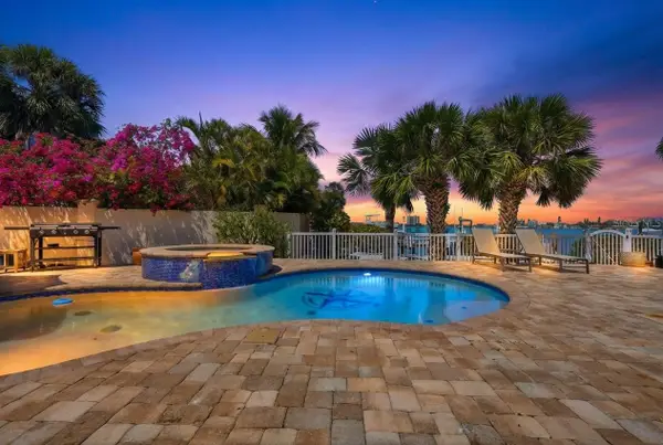 711 64th Avenue, ST PETE BEACH, FL 33706